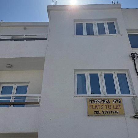 Terpsithea Apartments ไอยานาปา ภายนอก รูปภาพ